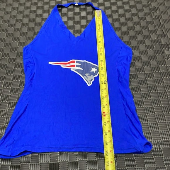 Blue NFL Patriots halter top fits small - Picture 7 of 11